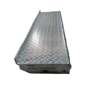 Rete per cemento armato con foro per acqua piovana copertura per scale metalliche saldate a pressione grata in acciaio zincato