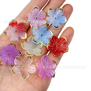 Perles en acrylique en forme de fleur de cerisier, bord doré, 24 mm, trou pour accessoires de bijoux DIY, pour épingles à cheveux, boucles d'oreilles, ornements - Product Image 4