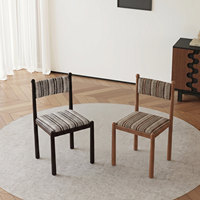 Chaise de salle à manger sans accoudoirs en bois de frêne massif avec assise à boutons, revêtement en tissu texturé rayé, style rétro minimaliste antique pour la maison