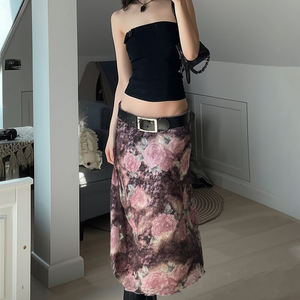 Jupe midi élégante à taille basse avec imprimé rose vintage, patchwork de dentelle et double couche de tulle, coupe ajustée - Product Image 5