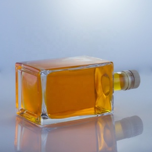 Botella de Vidrio Cuadrada Vacía de Fondo Grueso Premium para Licores, Whisky, Bebidas Espirituosas, Botella de Vino de Frutas Personalizada al por Mayor - Product Image 4