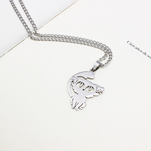 Anime <span class=keywords><strong>Suzume</strong></span> No Tojimari Daijin Cat Charm Chain Necklace for Men Women Collier pendentif en acier inoxydable Fans Cosplay Jewelry - Product Image 5
