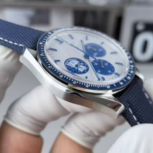 SMF Fabrikası'nın 50. Yıl Dönümü Snoopyes Speedmasteres Saati, 3861 Manuel Kurmalı Mekanizma Özellikli Erkek Otomatik Saat - Product Image 2