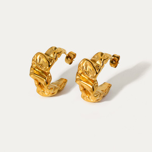 Anillo con Textura de Lava, Acero Inoxidable Chapado en Oro de 18k, Forma de U, Joyería para Mujer, Accesorio de Moda para Fiesta - Product Image 5