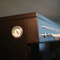 Refroidisseur à vin numérique de 13,3 pouces, capacité de 8 bouteilles, distributeur électrique intelligent, machine à scanner de code, carte IC, acier inoxydable intégré