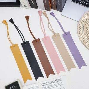 Marcadores de cuero PU con borlas en stock, encuadernadores de cuadernos, etiquetas para libros, clips para libros, impresión de logotipo disponible, regalos creativos. - Product Image 1