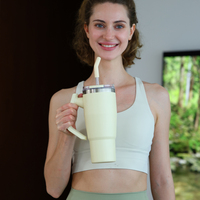 핫 세일 회전 핸들 진공 금속 콜드 컵 스테인레스 여행 머그 컵 뚜껑과 빨대 32oz40oz 절연 텀블러