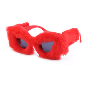 Gafas de sol de moda con montura de PC y protección UV400, estilo ojo de gato, de felpa, para mujer, color rojo, ideales para fiestas. - Product Image 1