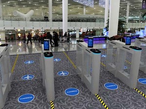 प्रदान HTTP/MQTT <span class=keywords><strong>7</strong></span> इंच चेहरे की पहचान घूमने वाला दरवाज़ा गेट अभिगम नियंत्रण प्रणाली बॉयोमीट्रिक चेहरा पहचान मशीन - Product Image 5