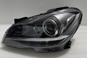 Conjunto de Faros Delanteros Bi-Xenón OEM A2048203539 A2048203639 para <span class=keywords><strong>Mercedes</strong></span>-<span class=keywords><strong>Benz</strong></span> <span class=keywords><strong>Clase</strong></span> <span class=keywords><strong>C</strong></span> W204 2011 2012 <span class=keywords><strong>2013</strong></span> 2014 - Product Image 3