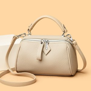 กระเป๋าบอสตันสไตล์วินเทจผู้หญิงฤดูร้อนใหม่อินเทรนด์กระเป๋าสะพายข้างความจุขนาดใหญ่หนังนุ่มโพลีเอสเตอร์ซิปตันจิง - Product Image 2