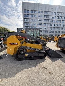 Mini chargeuse sur pneus à haute efficacité Fabricant chinois de mini chargeuses sur pneus Mini chargeuse sur pneus Xc7-TV12 Pneus Mini chargeuse sur pneus - Product Image 5