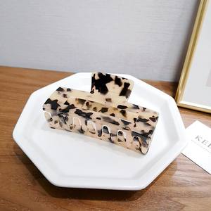 Yuxi Haarklammern aus Acetat mit Individuellem Logo, Eckige Haarspangen im Französischen Stil, Große und Kleine Krallenclips, Geometrischer Haarschmuck - Product Image 5