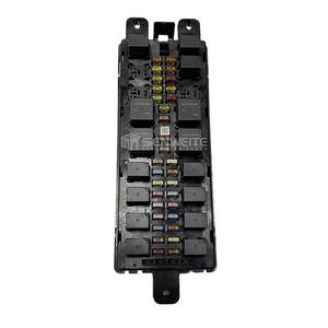 Boîtier de fusibles Senwitt YN24E00036F1 pour pièces d'excavatrice Komatsu - Product Image 5