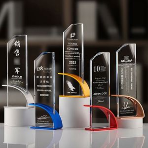 Guangzhou <b>Wholesale</b> New Design Eco-Friendly Laser Engraved Sports Style Metal Crystal Trophy <b>Award</b> Custom Antique Gold <b>Award</b> - Product Image 1