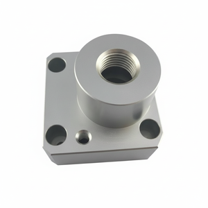 hydraulic flange <b>adapter</b> or hydraulic port connector block - Product Image 1