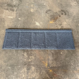 Tuiles de <span class=keywords><strong>toiture</strong></span> en métal revêtues de pierre de haute qualité à <span class=keywords><strong>prix</strong></span> abordable pour hôtels et écoles – Bardeaux de <span class=keywords><strong>toiture</strong></span> durables et imperméables - Product Image 6