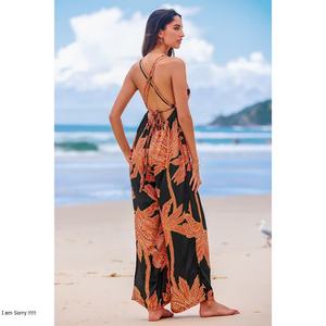 Robes décontractées noires à fleurs, col en V, dos nu, style licou, coupe ajustée, personnalisables en gros, OEM, haute qualité - Product Image 2