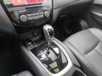 Подержанный Nissan X-Trail 2023 Classic Edition 2.0L 2WD с интеллектуальным подключением, комплектация Premium, 5 дверей, 5 мест, внедорожник, белый с черным