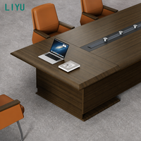 Ensemble de table de conférence extensible moderne LIYU avec chaises, design en panneaux de bois pour usage commercial dans les bureaux et les hôtels