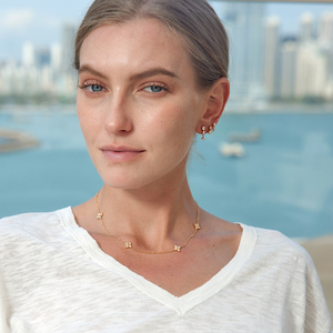 Ensemble de boucles <span class=keywords><strong>d</strong></span>'oreilles J&<span class=keywords><strong>D</strong></span> Jewelry plaquées or 18 carats avec zircone, <span class=keywords><strong>3</strong></span> paires par carte, boucles <span class=keywords><strong>d</strong></span>'oreilles pendantes en acier inoxydable imperméable pour femmes - Product Image 4