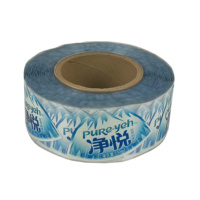 Étiquettes autocollantes imperméables en PET avec laminage mat pour bouteilles d'eau et boissons