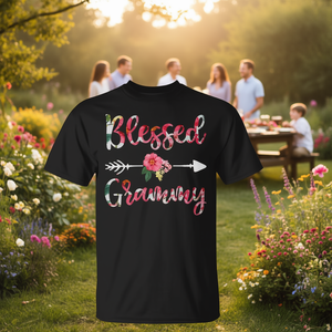 Camiseta floral Blessed Grammy para mujer, cuello redondo, manga corta, impresión digital, camiseta de regalo para reunión familiar - Product Image 3