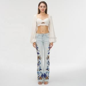 Top Corto para Mujer de Alta Calidad OEM con Logotipo Personalizado, Detalle de Corte Fruncido en la Parte Delantera, Manga Abullonada, Tops de Verano - Product Image 3