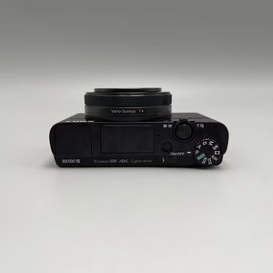 Cámara Digital <span class=keywords><strong>Sony</strong></span> <span class=keywords><strong>RX100</strong></span> VII Usada, 20MP, Zoom Óptico 24-200mm, 4K MILC con Wi-Fi y Pantalla Táctil, Grado A+, 1 Año de Garantía - Product Image 3