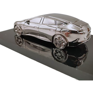 Großhandel Maßgefertigte Sportwagen aus Metalllegierung als Kunsthandwerk für Heimdekoration, Skulpturen aus Zamak-Legierung als Geschenk - Product Image 4