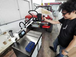Máquina de roscado tipo <span class=keywords><strong>C</strong></span> con máquina de roscado de botón CNC automático - Product Image 4