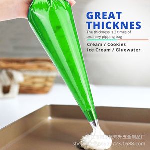 Wholesale 22pcs <b>Roll</b> Green Food Grade Plastic Disposable Pastry <b>Bags</b> Model for Cake Cream Piping Cake <b>Tools</b> - Product Image 2