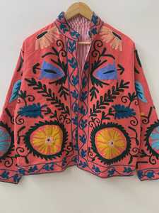 Chaqueta Corta de Algodón Indio Suzani, Bordada a Mano, Abrigo de Invierno, Estilo Boho Étnico, Fabricante y Exportador OEM de India - Product Image 3