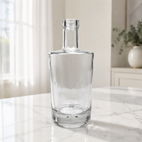 Bouteille en verre vide transparente de 750 ml, carrée, à épaule droite, pour emballage de whisky, vodka, vin et spiritueux, vente en gros OEM