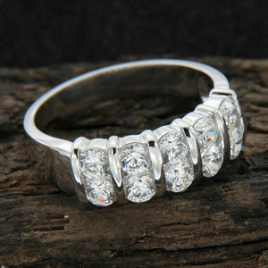 Anello da Donna F816 in Oro Bianco con Diamante Taglio Brillante Rotondo Colore G Stile Classico per Fidanzamento - Product Image 2