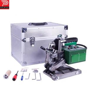 Machine de soudage géomembrane, installation de couches d'imperméabilisation par électrofusion d'agence de recrutement et de revendeur - Product Image 1