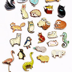 Épingles en émail de style broche, décoratives, en métal, personnalisées, créatives, neuves, avec des motifs d'animaux de dessin animé, tailles personnalisables disponibles - Product Image 5