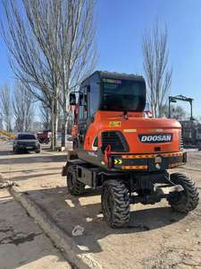 Pelleteuse multifonction sur chenilles originale de la Corée DOOSAN DX60 Hyundai haute efficacité en bon état en vente d'occasion - Product Image 3