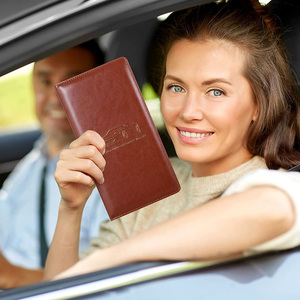 Organizador de Guantera de Cuero PU para Vehículos, Cartera de Viaje y Portadocumentos para Documentos de Matrícula y Seguro del Automóvil - Product Image 5