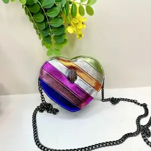 2024 nuevo diseño corazones cartera cadena en forma de corazón bolso y señora diamante bolsos señora fiesta monederos para niñas