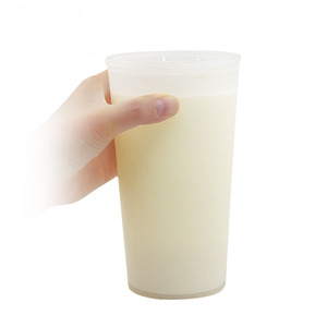 Accessoire <span class=keywords><strong>de</strong></span> <span class=keywords><strong>magie</strong></span> en <span class=keywords><strong>verre</strong></span> <span class=keywords><strong>de</strong></span> lait invisible, tasse à lait qui disparaît, illusion <span class=keywords><strong>de</strong></span> <span class=keywords><strong>magie</strong></span>, jouet magique pour les enfants, spectacle <span class=keywords><strong>de</strong></span> scène - Product Image 4