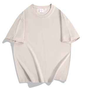 T-Shirt Personalizzata in Cotone Pesante 280GSM, Collo Alto, Vestibilità Oversize, Collo a Lupetto, Nera con Spalle Scese per Uomo - Product Image 2