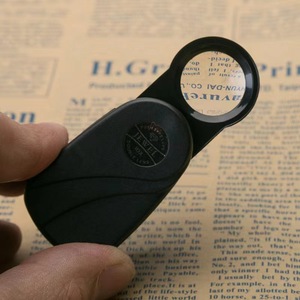 <span class=keywords><strong>10x</strong></span> Magnifying Glass jewelers Loupe Pocket gấp Magnifier với ánh sáng cho đồng hồ tiền xu tem đá quý trang sức kim cương xác định - Product Image 2