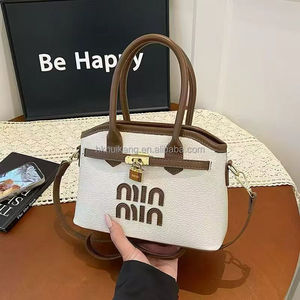 Characters Zip Closure Single Strap Polyester Lining Waterproof Women's Compact Chain Fashionable Luxury <b>Accessory</b> - Product Image 3