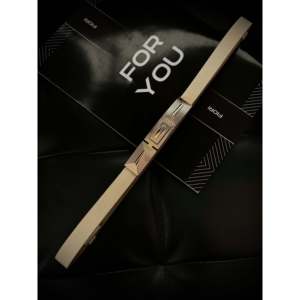 Cinturón de mujer con hebilla de placa larga y delgada Fiori, estilo casual, de aleación metálica, color beige - Product Image 3