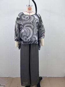 Completo Estivo in Chiffon Personalizzato con Logo o Stile ODM, Set Due Pezzi Casual con Stampa e Collo Tondo, Taglie Grandi, <span class=keywords><strong>Abbigliamento</strong></span> <span class=keywords><strong>Moda</strong></span> Donna - Product Image 3