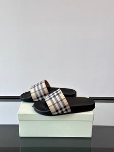 New women's breathable casual shoes, latest women's slippers from the factory, new fashionable designer <b>summer</b> <b>sandals</b> - Product Image 4