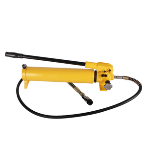 <span class=keywords><strong>Pompe</strong></span> <span class=keywords><strong>manuelle</strong></span> CP-<span class=keywords><strong>700</strong></span>-2 Presse portable facile <span class=keywords><strong>Pompe</strong></span> à huile <span class=keywords><strong>manuelle</strong></span> haute pression <span class=keywords><strong>700</strong></span> bar Pompes hydrauliques - Product Image 2