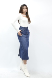 Faldas vaqueras MIDI azules de cintura alta 8848 para mujer, confianza sin esfuerzo para salidas informales perfectas y actualización de moda versátil - Product Image 3