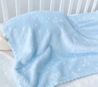 Maßgefertigte Baby-Schlafdecke Atmungsaktiver Polyester-Überwurf Geprägte Niedliche Luxus-Puckdecke Flanell-Fleece Doppellagige Babydecke